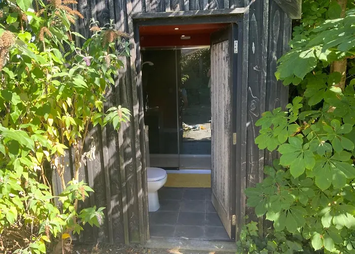 The Goods Wagon, Private Garden And Stunning Views