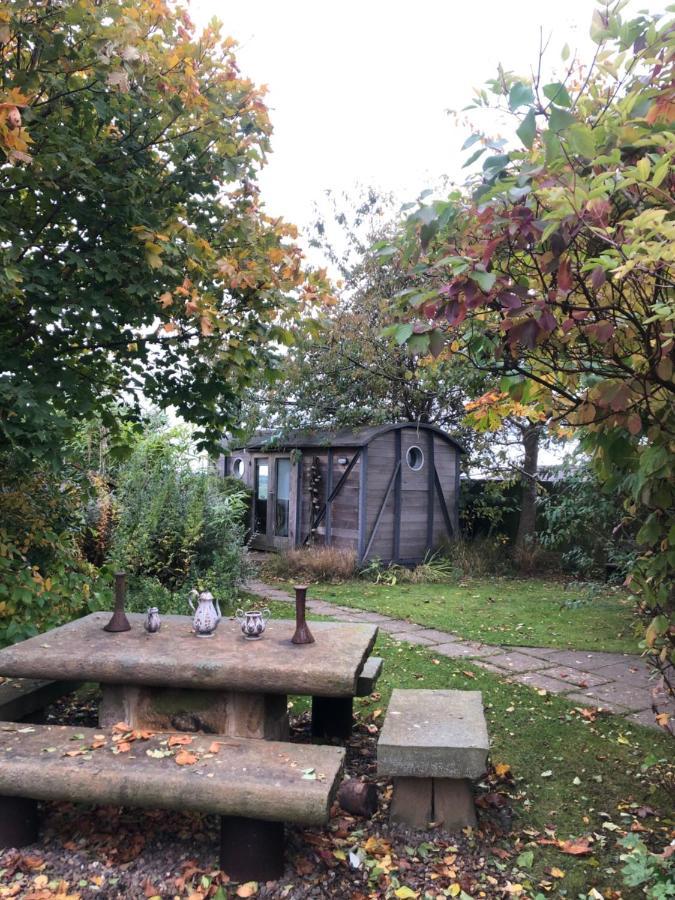 Apartment The Goods Wagon, Private Garden And Stunning Views
